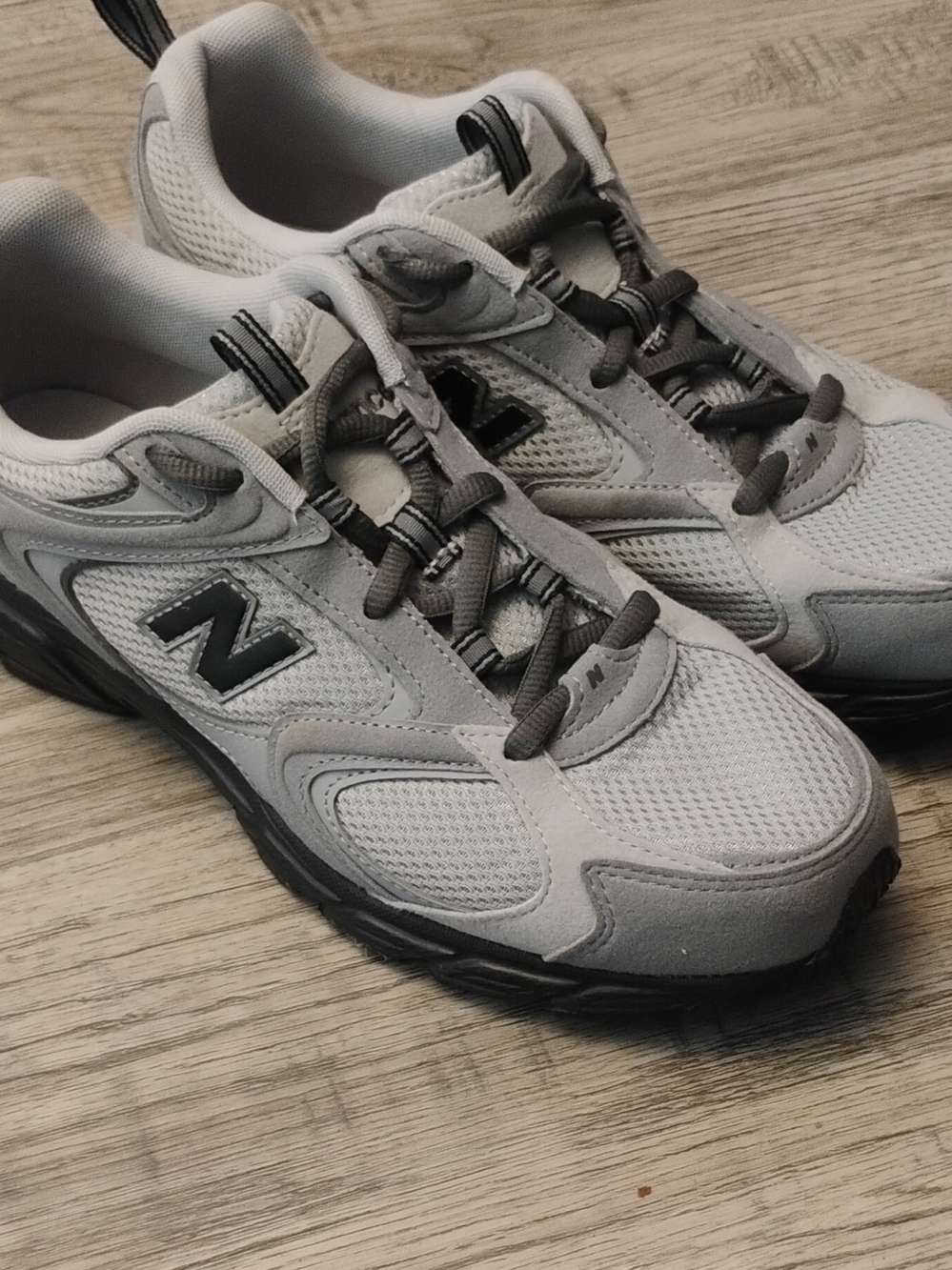 New Balance 408 Men's Grey Athletic Sneakers Size 8.5